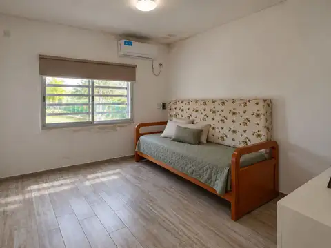 Casa 3 ambientes con 2 baños
