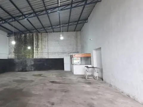 Av. Los Perales 571 BIS , Piso 0