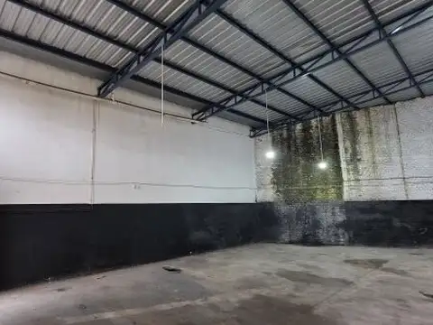 Galpon en Alquiler en Barrio Industrial, $ 1.500.000