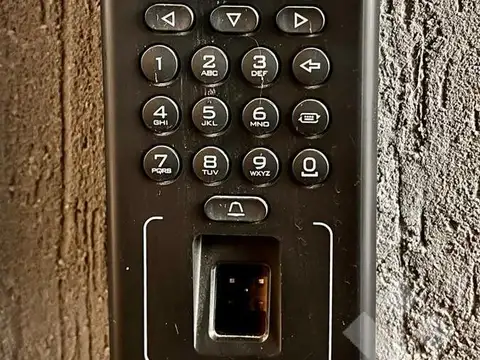 Oficina en Alquiler en Cipolletti, $ 1.200.000