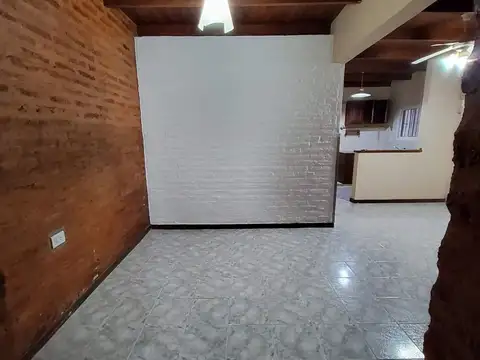 Casa 3 ambientes con 2 baños