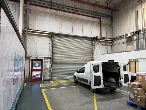 Galpon en Alquiler 32  mts Frente