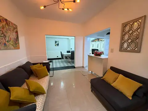 Depto Tipo Casa 5 ambientes con 2 baños