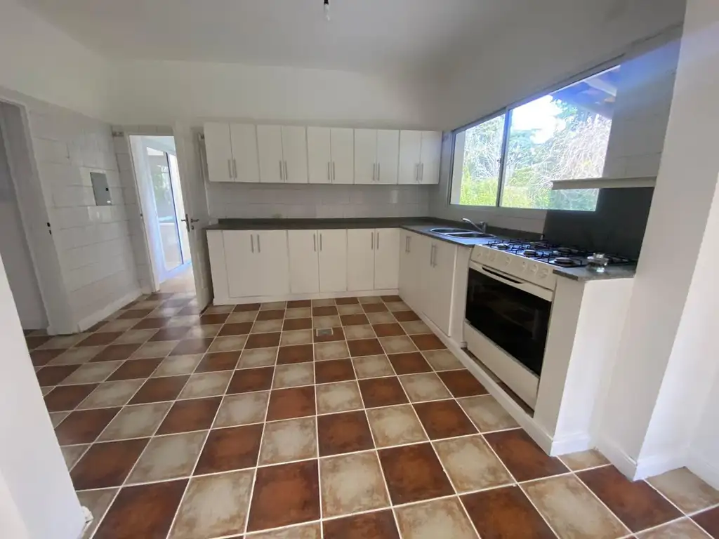 Casa en Saint Matthews de 4 dormitorios