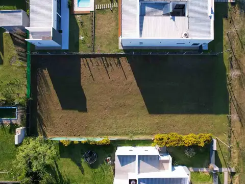 LOTE 900m2 FRENTE A PLAZA, AIRE Y SOL, AVELLANEDA