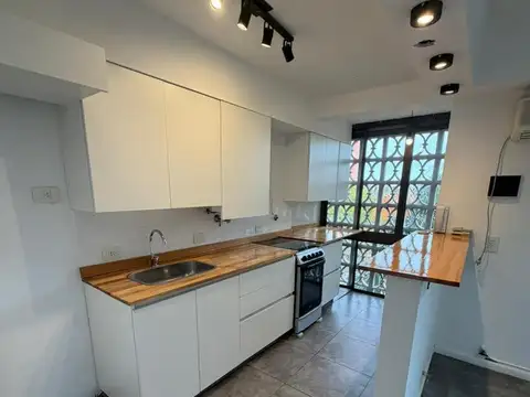 hermoso departamento refaccionado 4 ambientes con cochera