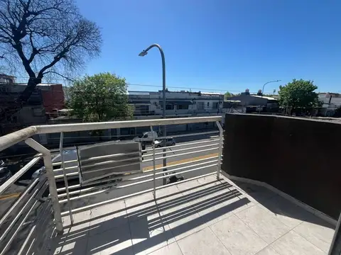 Venta 2 ambientes al frente con balcon a estrenar