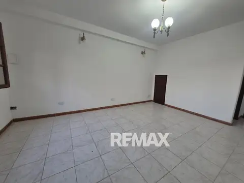 Depto Tipo Casa en Alquiler de 3 dormitorios