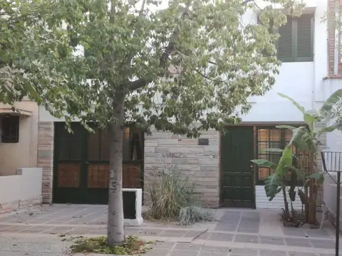 Dúplex en venta c/ cochera en Otros barrios