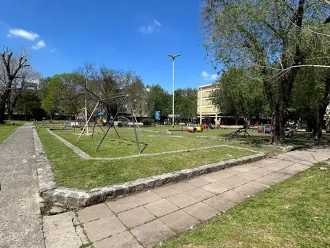 Departamento en Alquiler en Crucesita, $ 800.000