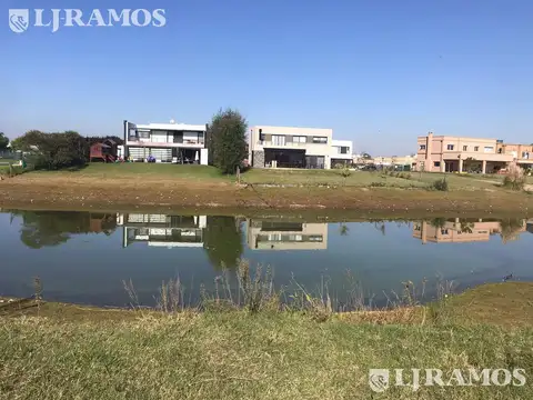 Casa en Alquiler al Este