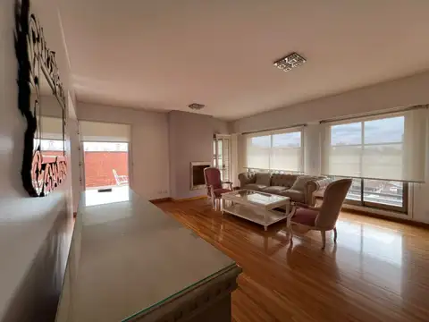 Departamento en Alquiler de 3 dormitorios