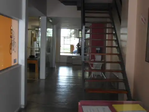 Local en Venta en Plaza Azcuenaga, USD 360.000