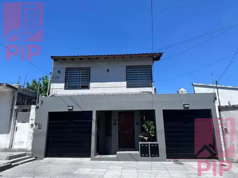 IMPECABLE, AMPLIO Y MODERNO PH EN PLANTA ALTA DE 3 AMBIENTES.