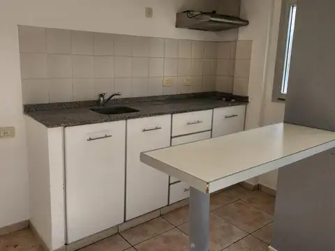 Oficina en Alquiler Temporal en Pilar, $ 450.000