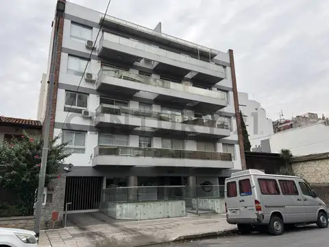 José Pedro Varela 3200, Piso 0