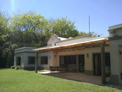 Casa en Alquiler Temporal en Bella Vista, USD 3.200