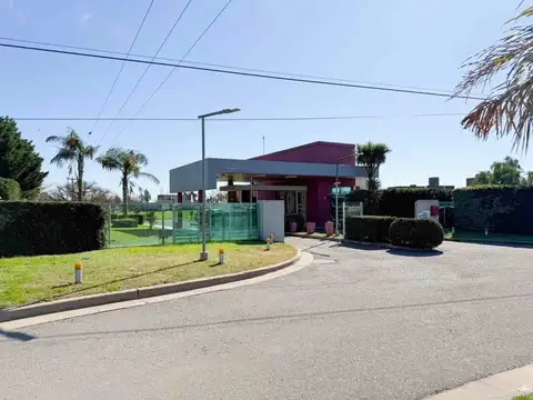 Terreno en Venta en Terra Nostra, USD 110.000