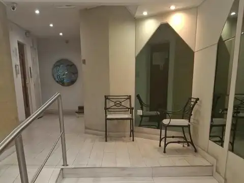 DUEÑO VENDE EXCELENTE DEPARTAMENTO EN PLENO CENTRO