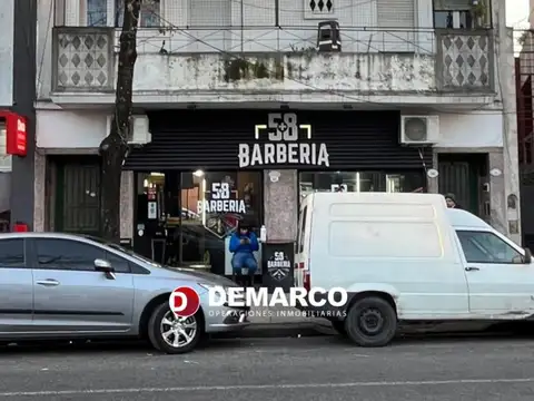 CASA 3 PLTAS.DESARROLLADO EN 4 PH .2 Y 3 AMB+LOCAL  EN BLOCK