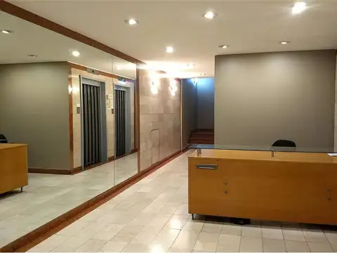 Venta oficina Centro Suipacha y Avenida Córdoba