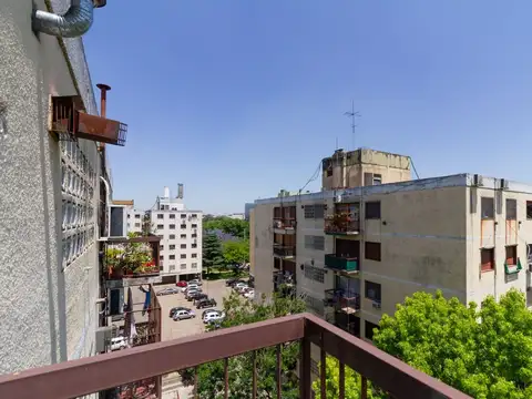 Departamento 4 ambientes con 2 baños