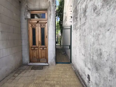 Casa en Venta en Quilmes, USD 350.000