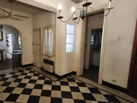 Casa en venta en  Quilmes