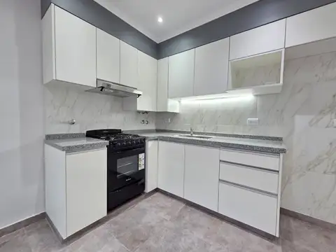 VENTA PH 2 AMB CON PATIO A ESTRENAR - APTO CRÉDITO