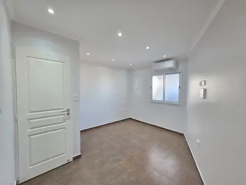 VENTA PH 2 AMB CON PATIO A ESTRENAR - APTO CRÉDITO