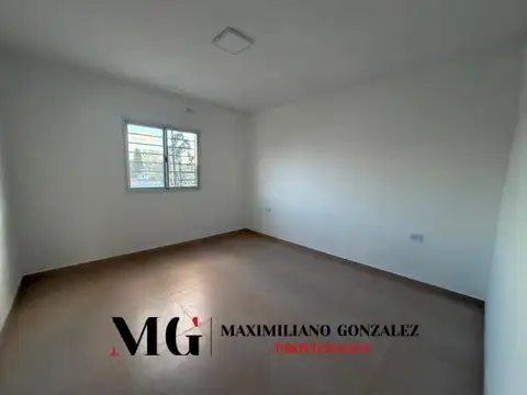 Departamento en Alquiler en Gerli, $ 650.000