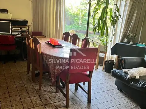 Casa 5 ambientes con 1 baño