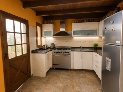 Casa en Venta en Burzaco, USD 79.000
