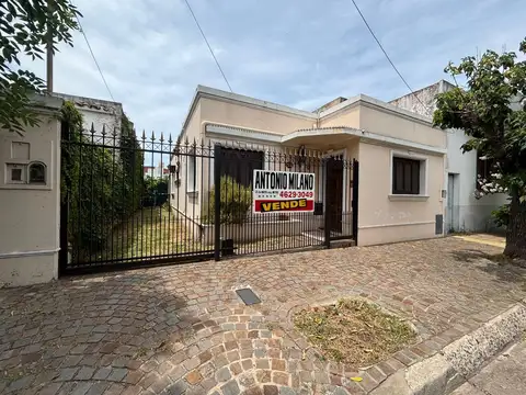 Casa en venta en Moron Sur
