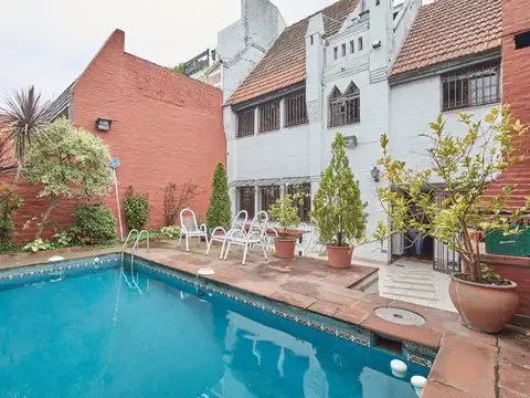 Casa en Venta con 1 cochera