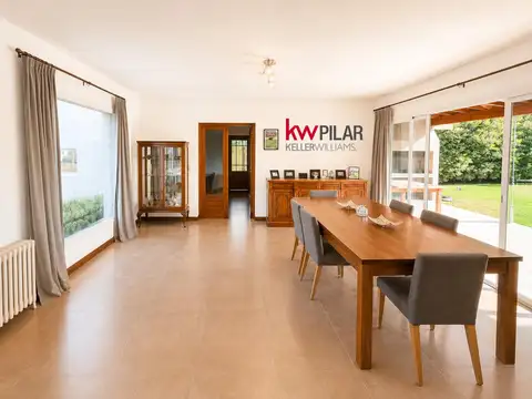 Casa en Venta con 7 cocheras