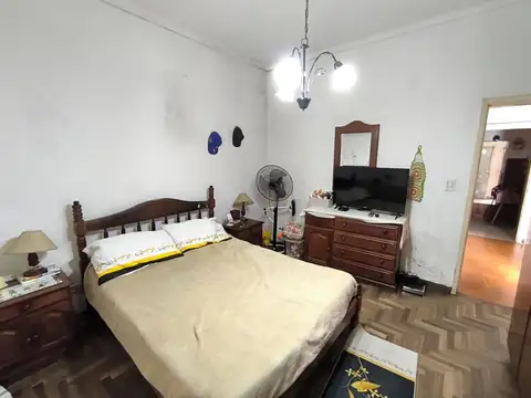 Casa en Venta con 5 cocheras