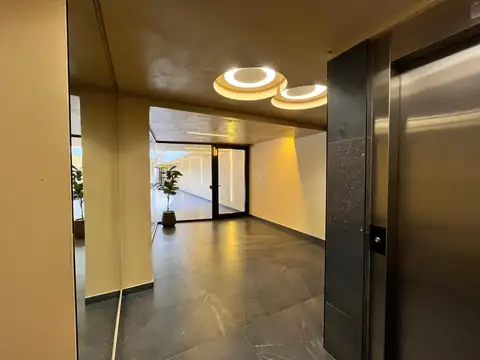 Oficina 2 ambientes con 1 baño