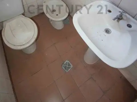 Casa en Venta con 10 cocheras