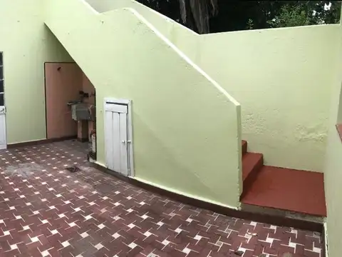 americana de 3 amb.  y patio