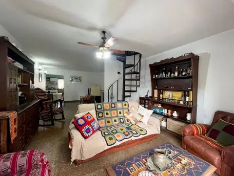 Depto Tipo Casa en Venta de 3 dormitorios