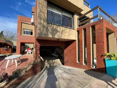 Victorino De La Plaza 195