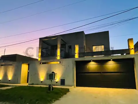 Casa en Venta en Joaquin Gorina, USD 278.000