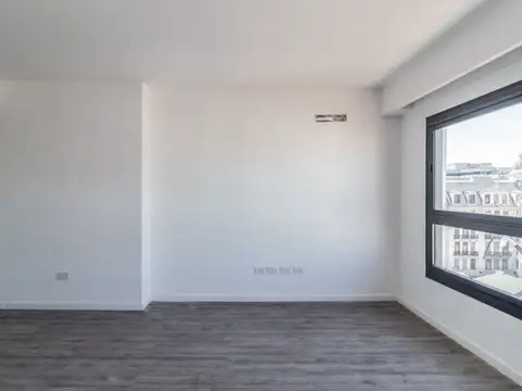 Avenida Valentín Alsina 1200, Piso 0