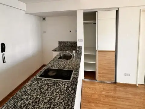 Bernardo De Irigoyen 1300, Piso 8