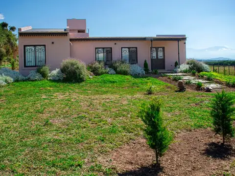 QUINTA 4 HA VENTA + CASA DE 2 DORM CHICOANA