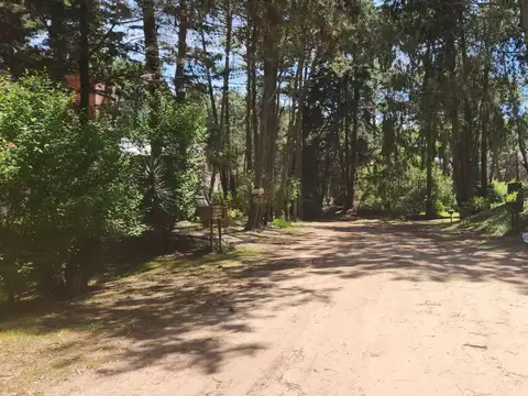  OPORTUNIDAD  CARILÓ Lote de 976m2