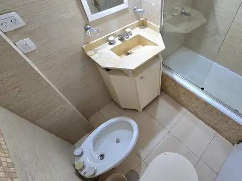 Departamento 5 ambientes con 3 baños