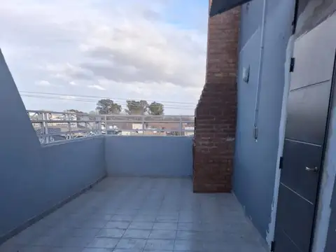 Casa 2 ambientes con 1 baño