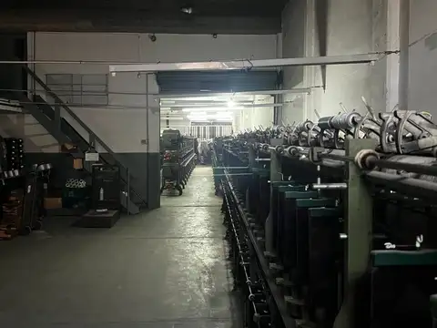 AQUILER LOTE PASANTE CON GALPON SAN MARTIN